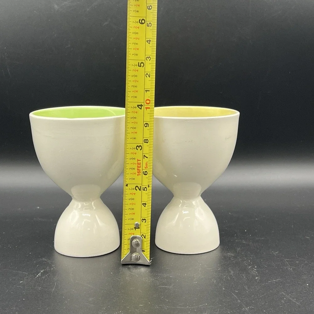 The Unbranded Brand vtg egg
